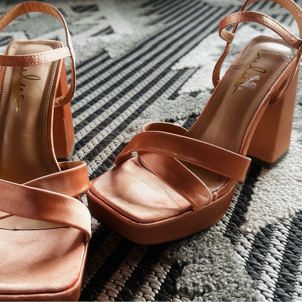 Elegant Satin chunky heels - rose gold